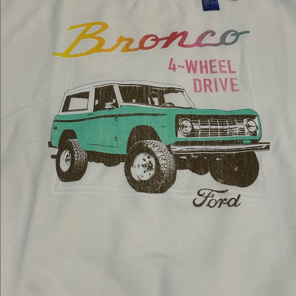 Ford Bronco Cream Sweatshirt with Vintage Graphic M NWT - Picture 3 of 7